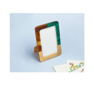 Marco de fotos de alta calidad con incrustaciones de resina y acabado brillante en resina, marco de fotos de MDF a precio de fábrica al por mayor. - Product Image 1