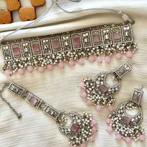 Parures de bijoux de mariage indiennes et pakistanaises originales, plaquées or antique, zircon, faites à la main, pour femmes - Vente chaude - Product Image 5