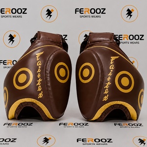 แผ่นรองขาฝึกซ้อมคิกบ็อกซิ่ง MMA สีม่วงทอง Fairtex สำหรับเด็กและผู้ใหญ่ ทนทาน น้ำหนักเบา ผลิตตามสั่ง ป้องกันการบาดเจ็บในยิม - Product Image 2