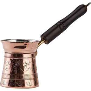 Cezve Ibrik turque authentique en cuivre gravé, artisanal, avec poignée en bois, pour la préparation sur cuisinière. - Product Image 3
