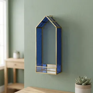Étagère murale moderne en forme de cabane nordique, verre bleu, cadre en laiton, organisateur de rangement, décoration de salon - Product Image 1