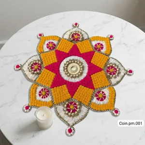 Tapis Rangoli traditionnel en métal fait main avec motif pompon rose, jaune et blanc pour la décoration de mariage et de festival - Product Image 1