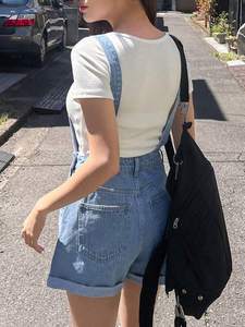 จั๊มสูทเดนิมทรงหลวมสไตล์ลำลองสำหรับวันหยุดสุดหรู ขาสั้นแบบพับขอบ เหมาะสำหรับวัยรุ่นหญิง สไตล์โบฮีเมียนสำหรับวันหยุดฤดูร้อน - Product Image 4