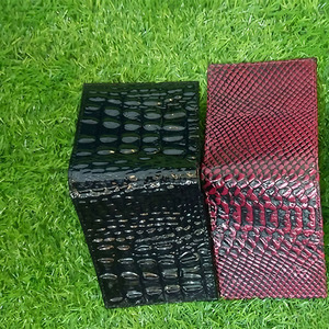 Portefeuille en cuir texturé de qualité supérieure pour hommes, design gaufré de luxe, portefeuille à double pli pour hommes, portefeuille élégant pour hommes - Product Image 5