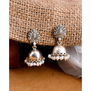 Pendientes de Moda Meera Jaipur Pariza, Tono Plateado - Product Image 3