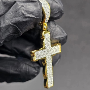 Pendentif Croix de Jésus Bling Bling Personnalisé en Argent Sterling 925 Massif Plaqué Or et Diamants – Bijoux Tendance - Product Image 4