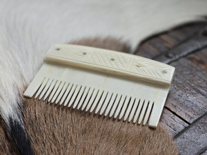 Peigne en os viking médiéval de qualité supérieure, fait main, réplique authentique, cadeau pour reconstitution historique nordique LARP - Product Image 2