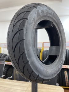 Pneu tubeless en caoutchouc naturel KUMA K201 fabriqué au Vietnam, neuf, 110/70-12, 3.00-17 TL, pneu de scooter de haute qualité fabriqué au Vietnam, 20 000 km - Product Image 5