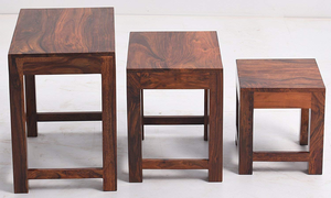 Mesas Auxiliares de Madera, Taburetes Rústicos de Madera Maciza con Vetas Naturales y Superficies Cuadradas para Sala de Estar, Dormitorio, Baño - Product Image 1