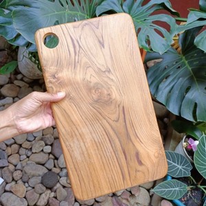 Planche à découper en bois de teck de qualité supérieure, grain de bois apparent, 30x30x3 cm, épaisseur 2,0 cm, écologique, durable |   Cuisine artisanale en gros Aqudus - Product Image 2