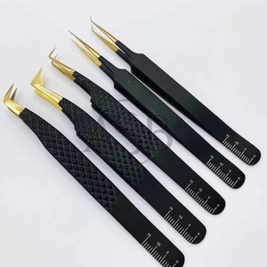 Pinzas para Extensión de Pestañas de Acero Japonés Sostenible con Punta de Diamante, Color Negro Dorado, 45, 90 y 65 Grados, para Volumen y Aislamiento - Product Image 3