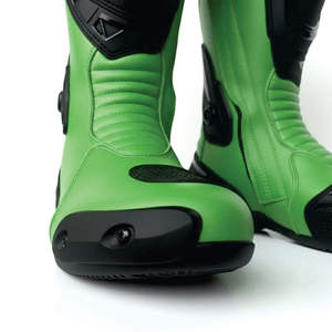 Bottes de moto vertes pour hommes en cuir imperméables avec protection de la cheville pour toutes les saisons, idéales pour la course - Product Image 3