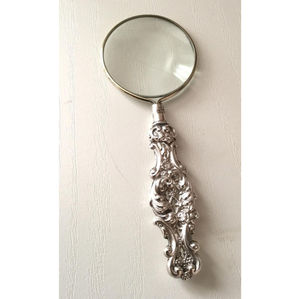 Loupe de poche vintage avec manche en nacre véritable et cadre en laiton massif pour la lecture et la décoration - Product Image 6