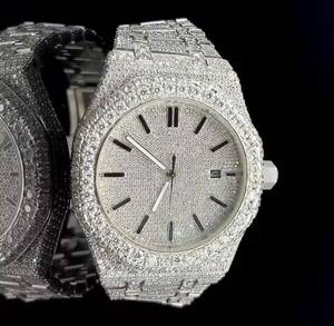 Montre-bracelet en acier inoxydable avec diamant Moissanite pour homme, mouvement à quartz durable pour usage quotidien, disponible à la vente – Offre spéciale - Product Image 6
