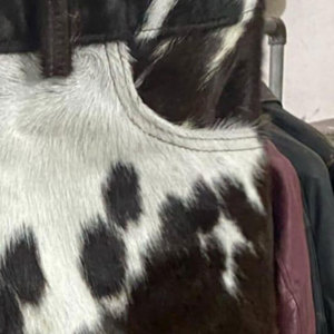 Pantalones Cortos de Cuero de Vaca con Pelo para Hombre, Estilo Vaquero del Oeste, Diseño Exclusivo, Moda Urbana - Product Image 5