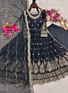Vestido de fiesta negro de georgette sintético con bordado de lentejuelas, con falda y dupatta, listo para usar. - Product Image 3