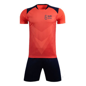 Uniforme de Fútbol al por Mayor, Diseño Personalizado Disponible, Tela de Alta Calidad, Secado Rápido, Ligero y Transpirable, Adecuado para Equipos - Product Image 1