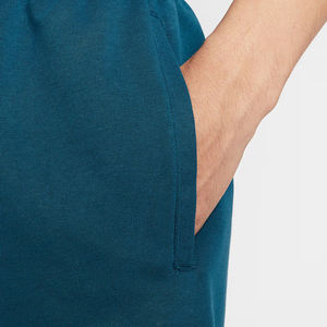 Shorts clásicos de felpa francesa confeccionados con tela suave, silueta relajada y costuras duraderas para una comodidad que perdura. - Product Image 5