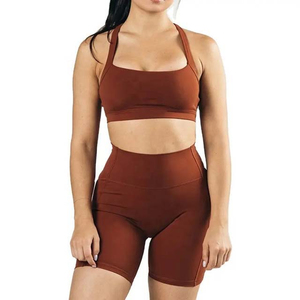 Ensemble de yoga sans couture pour femme : short taille haute et crop top – Tenue de sport et fitness - Product Image 3