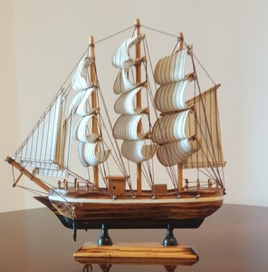 Bateau en bois nautique Ocean Pathfinder, objet de collection pour les expositions maritimes, les thèmes de décoration côtière et la collection du patrimoine marin - Product Image 6