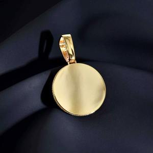 Colgante de Letra Burbuja Giratoria Estilo Hip Hop con Moissanita Brillante y Baño de Rodio, Joyería Fina para Hombre - Product Image 4