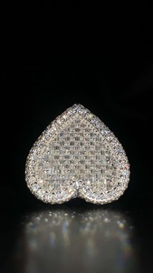 Anillo de Corazón de Moissanita de Lujo con Diseño de Pavé Completo, Piedras Brillantes, Joyería de Moda Elegante y Atrevida - Product Image 6