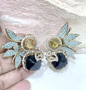 Stylish Gold Plated Leaf <b>Stud</b> <b>Earrings</b> With Red <b>Crystal</b> And Green Stone Vintage Style For Women Party Wear - Product Image 3