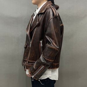 Chaqueta de Cuero Marrón Desgastada Estilo Motero para Mujer, Estilo Vintage - Product Image 4