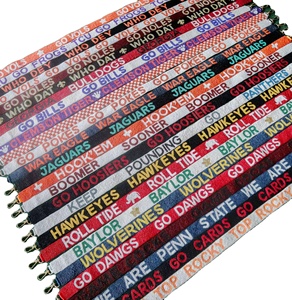 Sacs à main, cabas et pochettes CRYSTAL CRAFT modèle 2041, personnalisés, blancs, tendance, nouveaux, luxueux, perlés, élégants, faits à la main, brodés, ajustables - Product Image 1