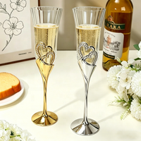 Ensemble de verres de luxe pour mariage, flûtes à toast à double paroi soufflées à la main, avec bordure en cristal et décorations en forme de cœur