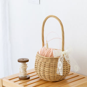 Panier-cadeau élégant pour la Saint-Valentin, fabriqué en rotin, paniers à fruits et fleurs tissés à la main de haute qualité - Product Image 6