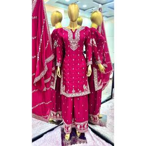 Conjunto de Top, Pantalón y Dupatta con Bordado Floral y Lentejuelas para Fiesta, Talla XL - Product Image 2