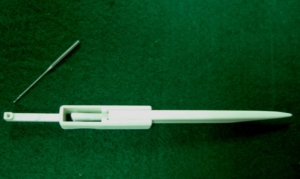 ฝาครอบแปรง DK-596 และที่เปลี่ยนเข็มจักรเย็บผ้า - Product Image 4