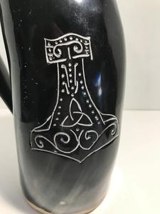 Taza de Cuerno Vikinga Moderna Tallada a Mano, Ecológica y Personalizada de Alta Calidad, Hecha a Medida por PERFECT ENTERPRISES - Product Image 4
