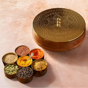 Nouvelle boîte à masala ronde en laiton avec 7 compartiments à épices, organisateur de rangement pour épices fait main, outil de cuisine pour herbes et épices, design durable - Product Image 3