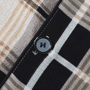 Nuevo y elegante conjunto de pijama a cuadros de manga larga con un ajuste holgado y cómodo, adecuado para usar en casa o como traje de noche. - Product Image 5