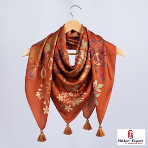 Écharpe bandana personnalisée en tissu léger, service d'étiquetage blanc, fabricant de textiles OEM ODM, produits textiles personnalisés de Bali de haute qualité - Product Image 4