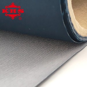 Tissu en polyester laminé avec film TPEE recyclable, imperméable, coupe-vent, alternative au revêtement PU - Product Image 1