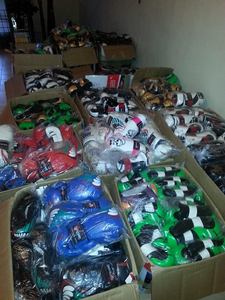 Gants de boxe MMA en cuir premium avec sangle de poignet réglable et fermeture auto-agrippante pour entraînement professionnel et sparring, personnalisation de la marque - Product Image 2