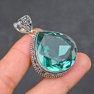 Magnifique pendentif en apatite verte, pierre précieuse créée en laboratoire, en argent sterling 925, fait main, bijou statement, cadeau pour femme, très demandé - Product Image 2
