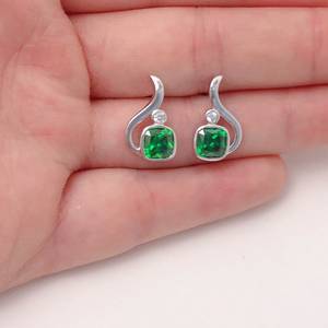 Pendientes de Esmeralda Vitality, Plata de Ley 925, Chapados en Oro de 14k, Piedra de Nacimiento de Mayo, Regalo de Boda o Cumpleaños para Mujer - Product Image 2
