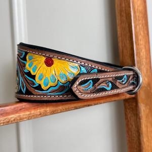 Vente en gros d'usine OEM ODM conception personnalisée collier de chien en cuir usiné à la main et laisse pour animaux de compagnie en cuir véritable ensemble de laisses de circulation pour chiens en peau de vache - Product Image 2