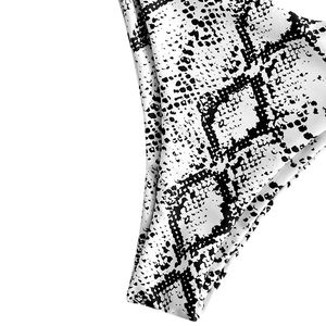 ชุดบิกินี่พรีเมียมสำหรับผู้หญิง 2 ชิ้น พร้อมโลโก้ด้านหน้า ตัวเลือกสั่งทำพิเศษ MOQ ต่ำ ชุดว่ายน้ำแฟชั่นฤดูร้อนสุดฮิต ดีไซน์พิมพ์ลายสำหรับผู้หญิง - Product Image 3