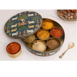 Boîte à masala artisanale en laiton motif vache Pichwai – Organisateur d'épices de luxe à 7 compartiments, style héritage - Product Image 1