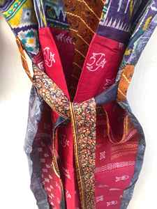 เสื้อคลุมอาบน้ำผ้าไหมเนื้อนุ่มหลากสี ยี่ห้อ Regal House Wear ชุดนอน เสื้อคลุมสไตล์อินเดีย วินเทจ ทำจากผ้าไหมซารีรีไซเคิล ขายส่ง - Product Image 4