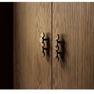 Tirador de puerta de disco redondo con acabado en tono dorado, tirador geométrico para gabinete, herrajes texturizados para muebles, herrajes decorativos para puertas de armario - Product Image 4