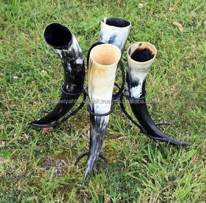 Corne à boire de style religieux de la meilleure qualité avec support en fer poli - Product Image 6