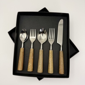 Nouvel ensemble de couverts de luxe en acier inoxydable poli miroir avec manche en bois, idéal pour mariages et réceptions royales - Product Image 1