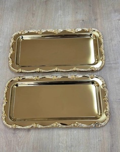 Bandeja de Almacenamiento Rectangular Clásica de Metal con Borde Dorado y Acabado Pulido para Uso en Mesa - Product Image 3