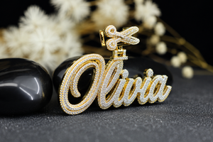 Collar con Colgante de Nombre Personalizado Olivia, Chapado en Oro, con Cristales de Imitación, Letra con Pedrería, Joyería de Lujo Estilo Hip Hop, Unisex - Product Image 6